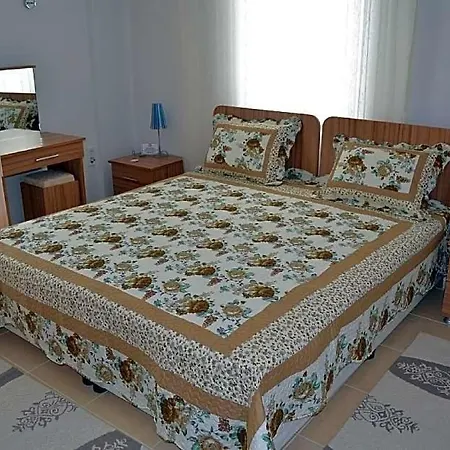 Sleeps 12 Pool Wifi Villa